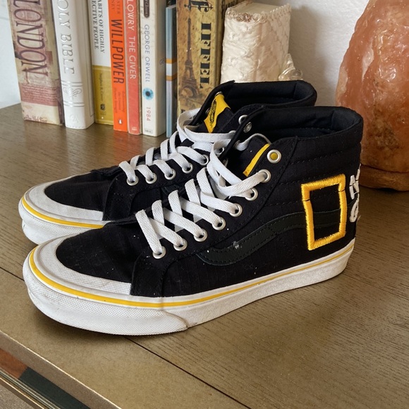 Vans - Picture 6 of 6